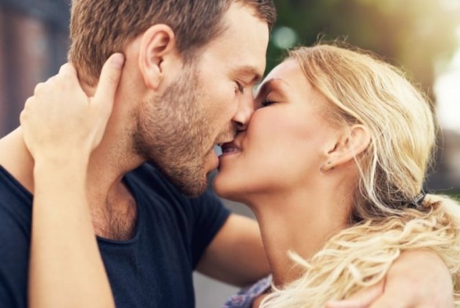 К чему девушке снится поцелуй с бывшим парнем?