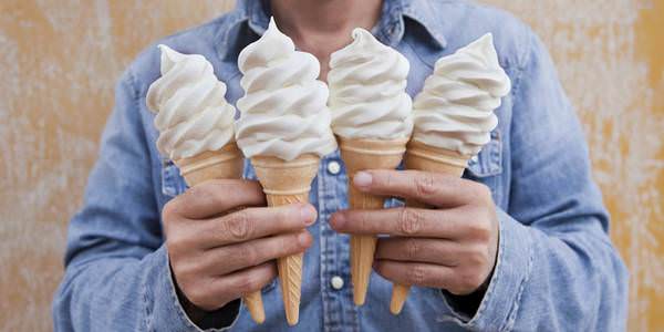 К чему снится мороженое: кому-то не хватило десерта?